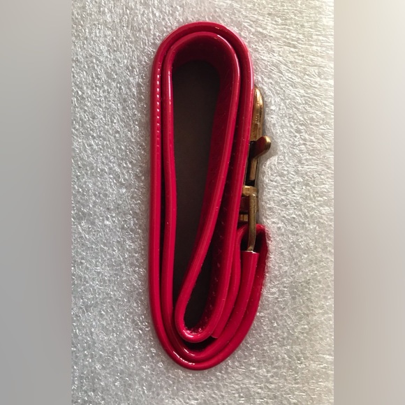 Clearance *-New-Fuschia pink wallet with wristlet strap attachment - Picture 3 of 4